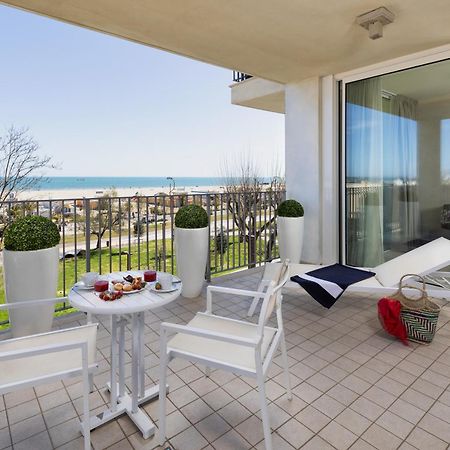 Mercure Rimini Lungomare Esterno foto