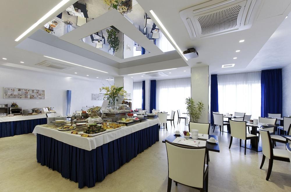 Mercure Rimini Lungomare Esterno foto