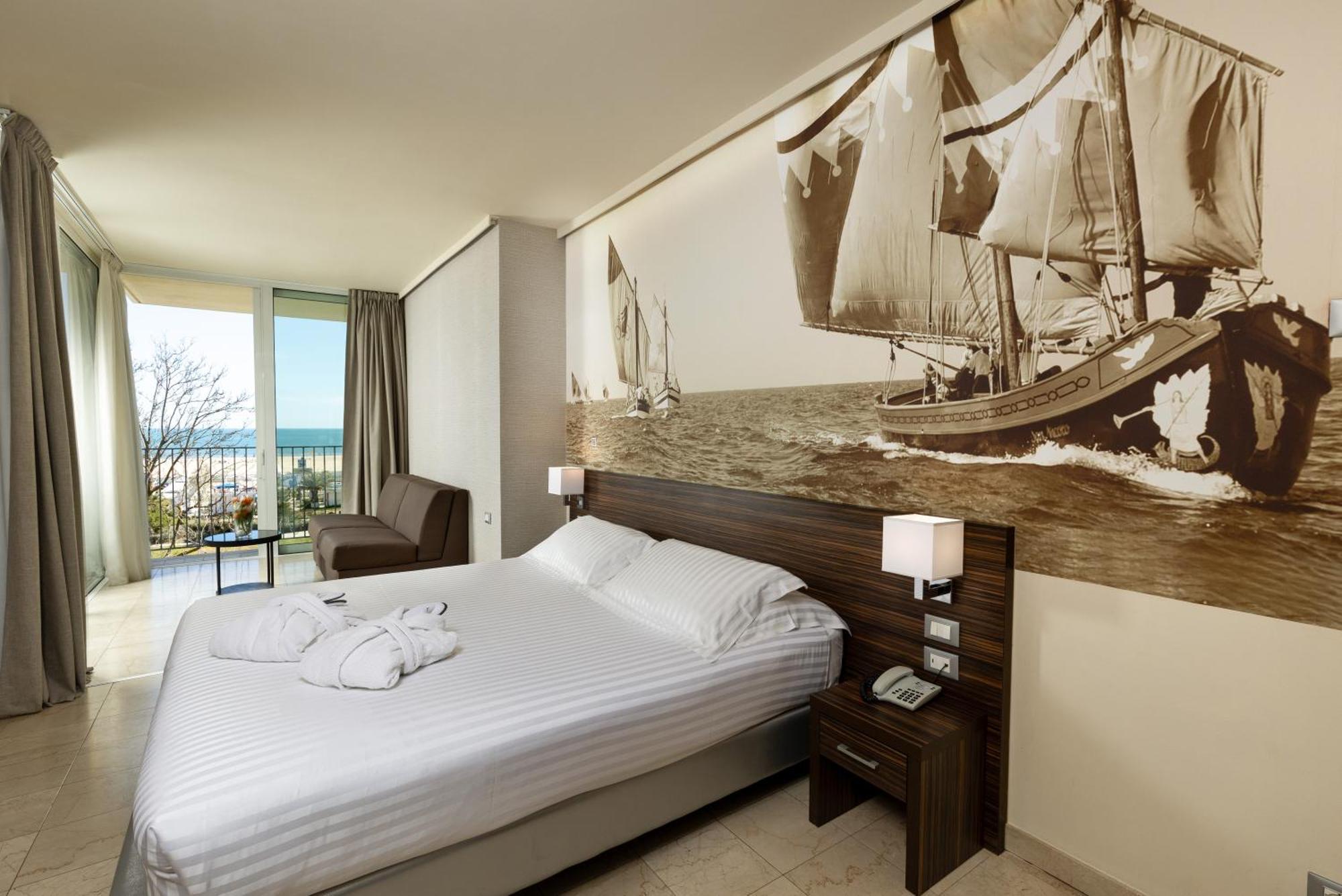 Mercure Rimini Lungomare Esterno foto