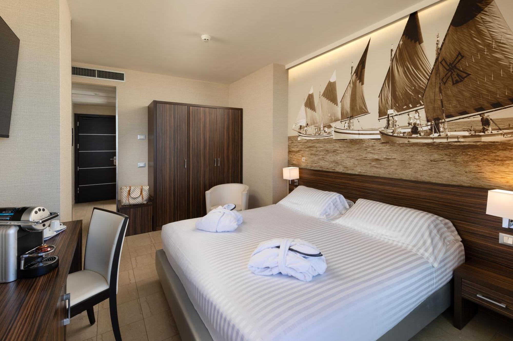 Mercure Rimini Lungomare Esterno foto