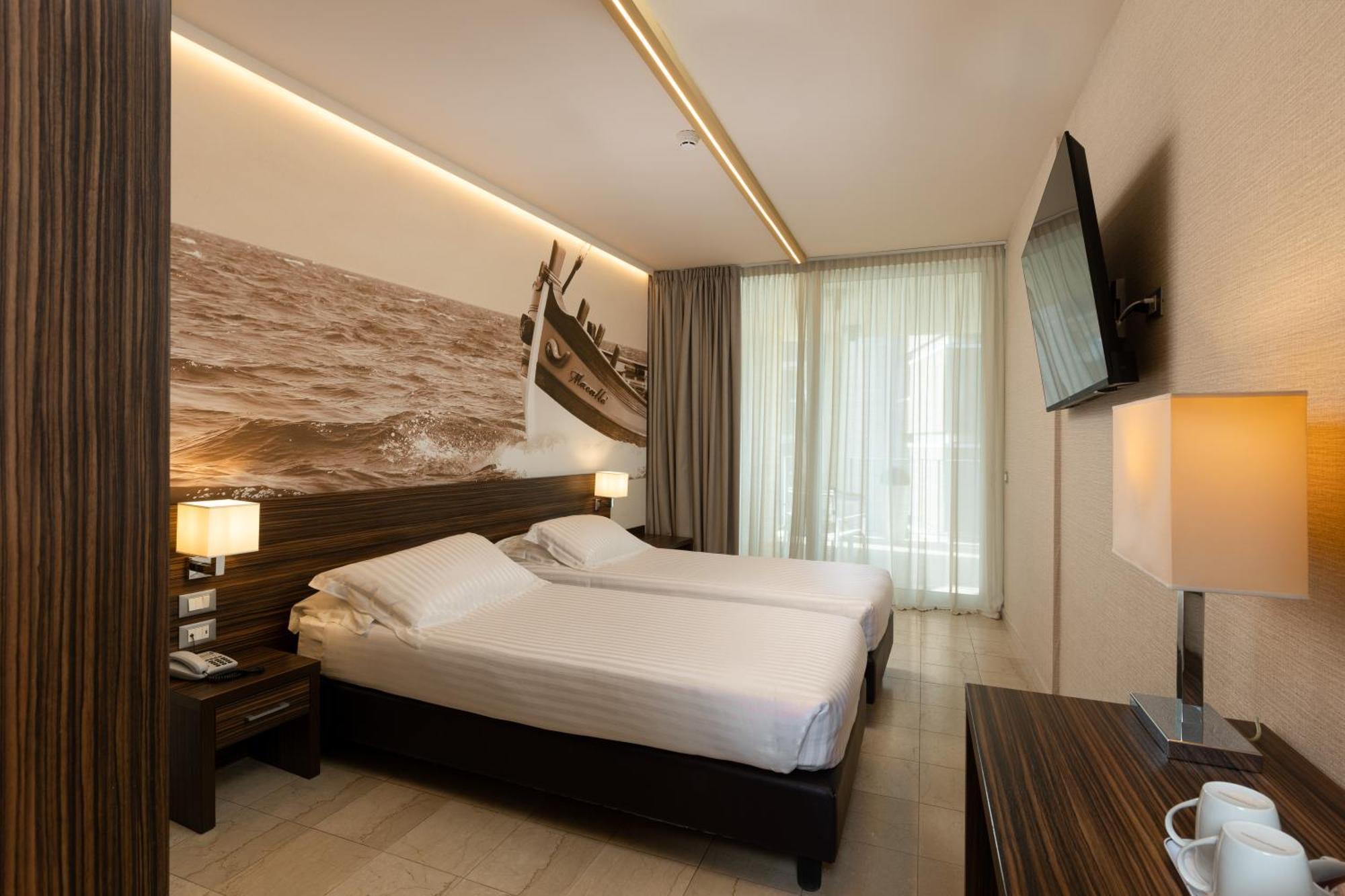 Mercure Rimini Lungomare Esterno foto