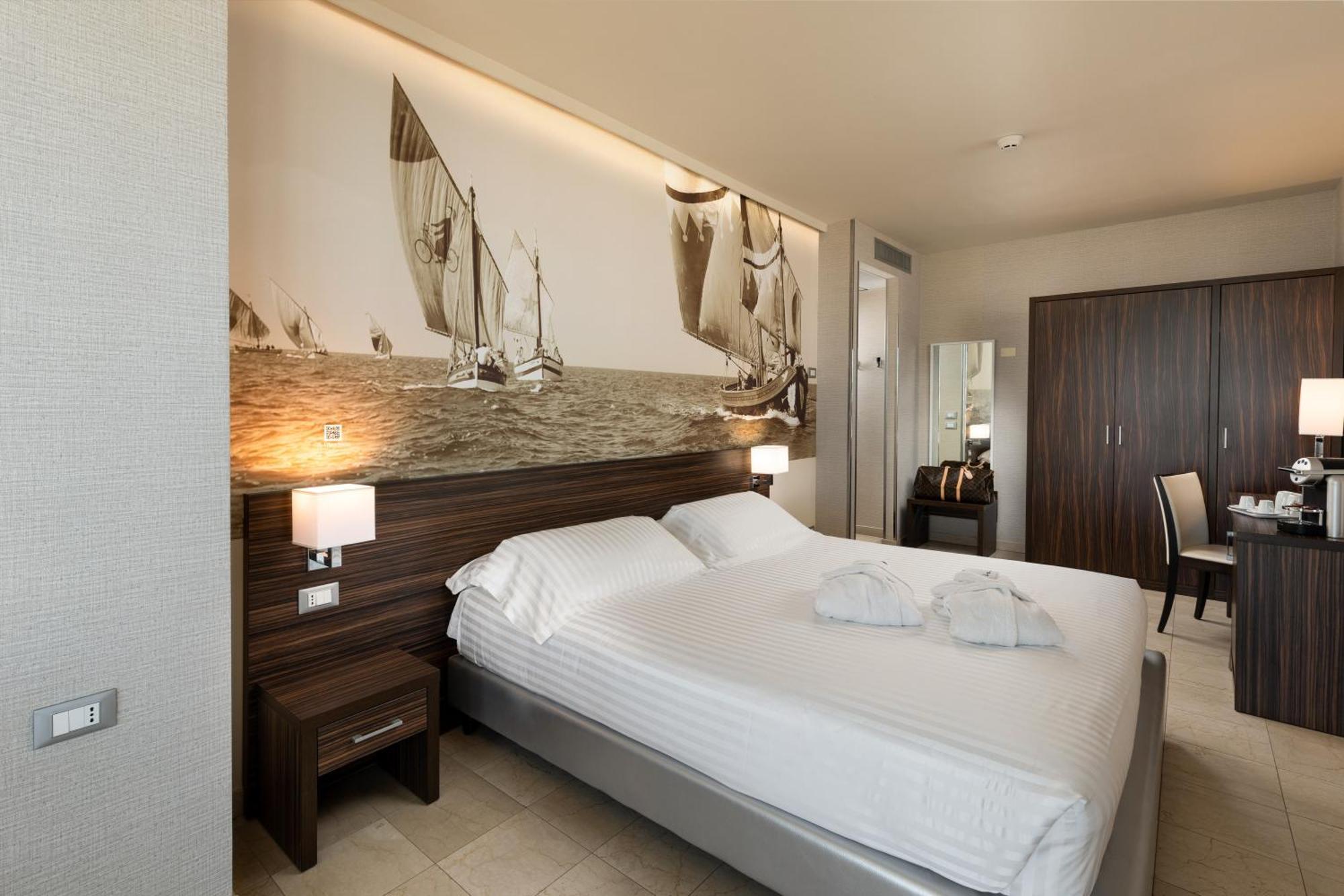 Mercure Rimini Lungomare Esterno foto