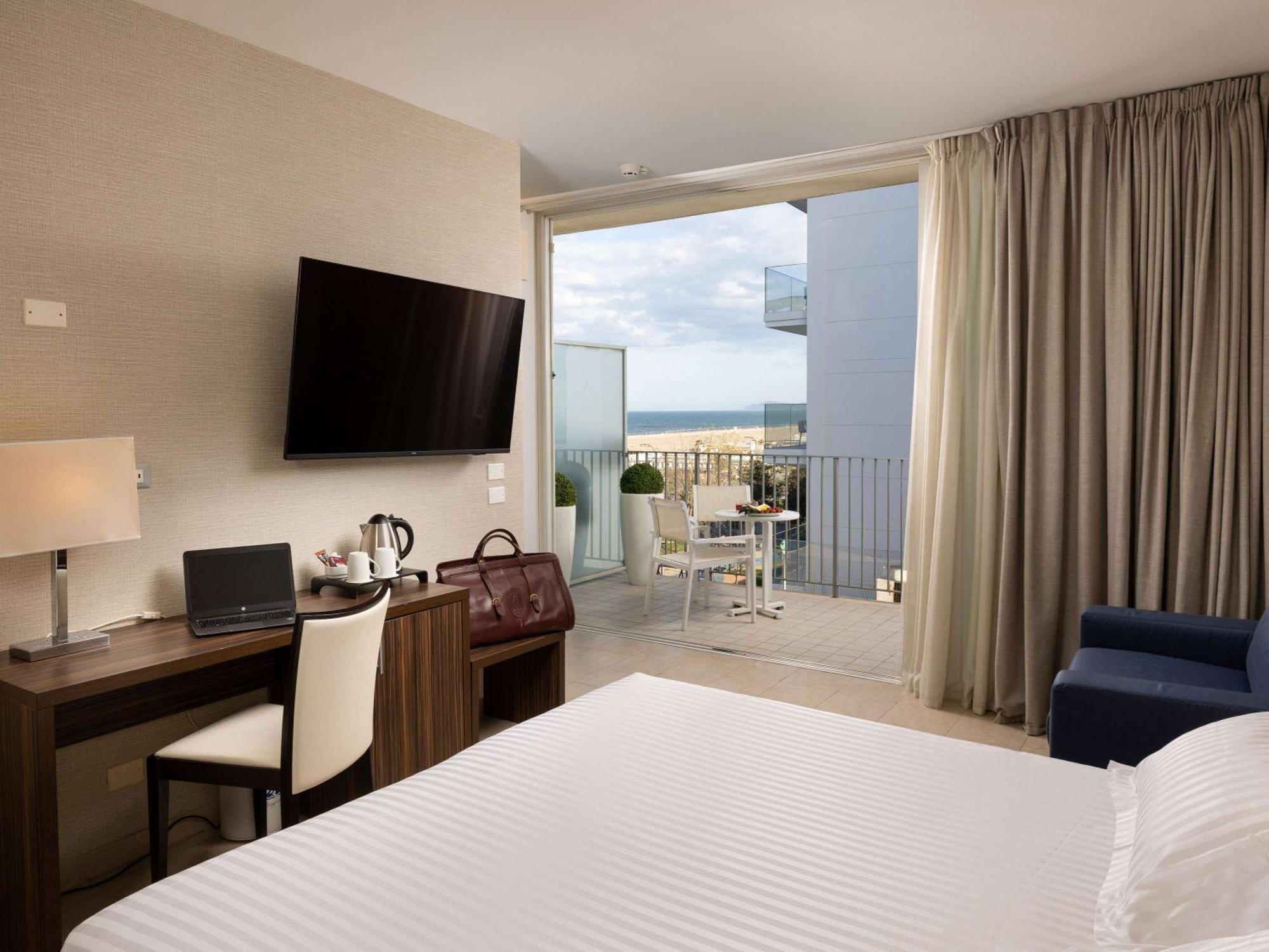 Mercure Rimini Lungomare Esterno foto