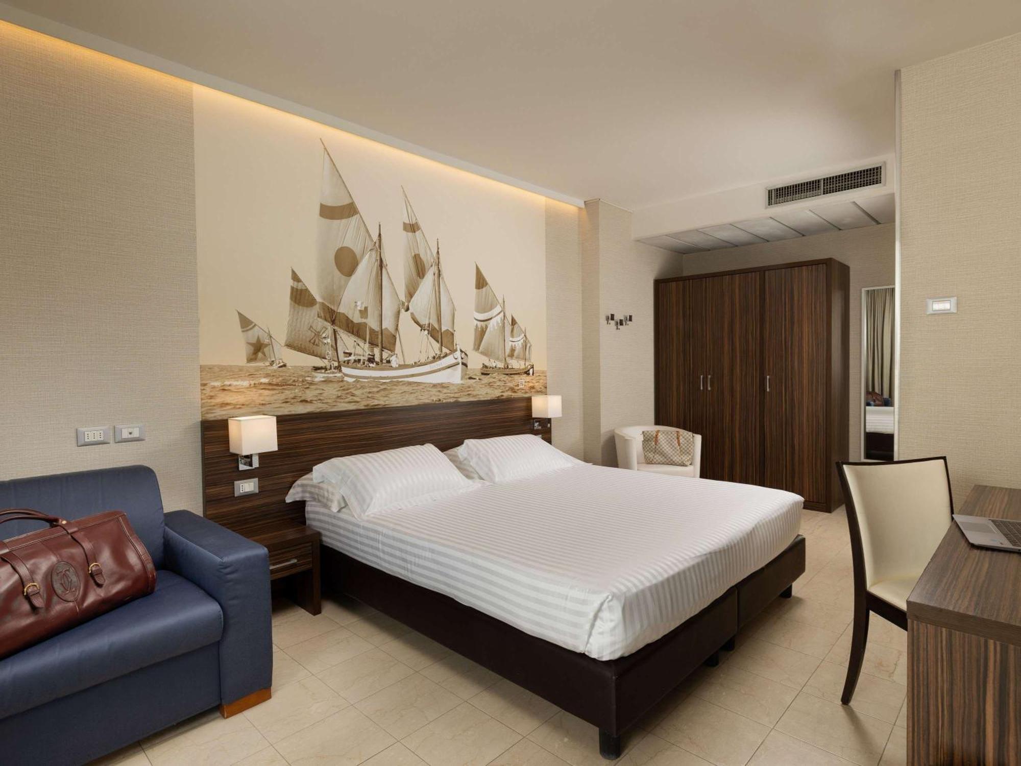 Mercure Rimini Lungomare Esterno foto